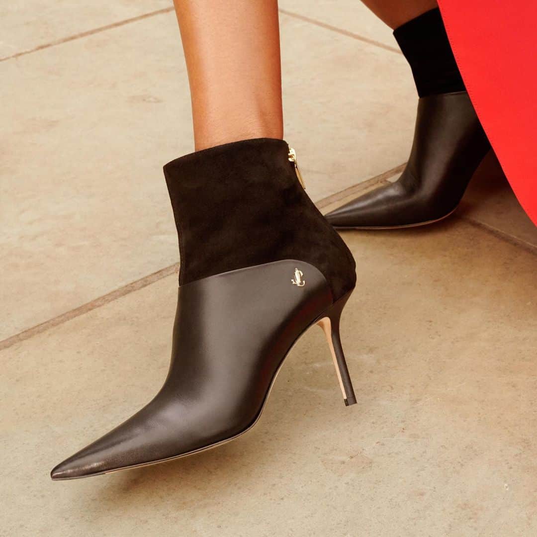 Jimmy Chooさんのインスタグラム写真 - (Jimmy ChooInstagram)「The stiletto heel and pointed toe combine to make BEYLA a stylish wardrobe staple #JCCollection」9月26日 1時00分 - jimmychoo