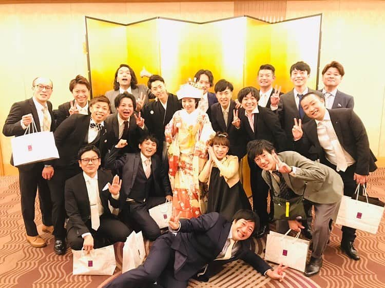 盛山晋太郎さんのインスタグラム写真 - (盛山晋太郎Instagram)「ゆうへい、安世おめでとう！ 同期と同期が結婚したので同期がやたらと集まりました！  #ゆうへいはNSCの最初のクラスからずっと一緒 #あのとき頬まだ赤かったのに #涙ちょちょ切れ #安世は酒豪 #前田慶次の生まれ変わり #料理激ウマ #周りにめちゃくちゃ気を使う前田慶次 #6枚目は #マザー2のネスさん #なんかブチ切れてはる」9月26日 12時18分 - morishimc