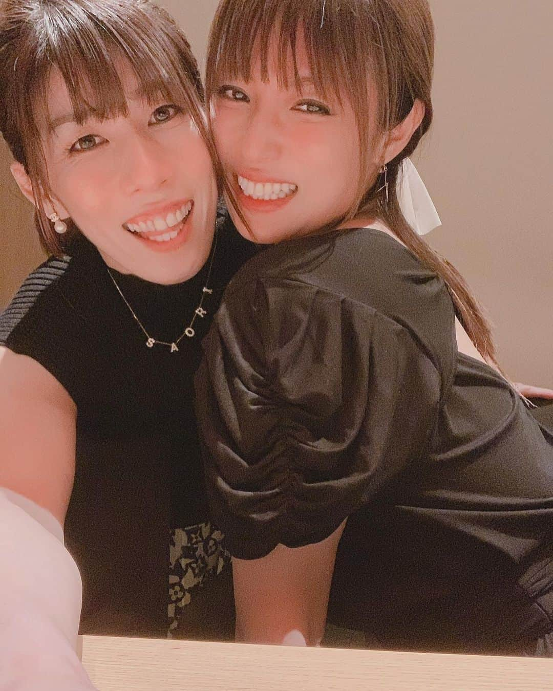 吉田沙保里さんのインスタグラム写真 - (吉田沙保里Instagram)「ドラマ撮影で忙しかった恭子ちゃんとやっと会えましたぁー♥️ 大貫さんとは初めましてでしたが、とても気さくで優しい方で色んなお話をさせてもらえて、楽しい食事会になりました😆 恭子ちゃんは相変わらず可愛くて、いつも癒してくれる存在です💓 また、近々みんなで会えたら嬉しいな😆😆😆 今日はルパンの娘の最終回ですよー😄👍 #お食事会 #深キョン #大貫勇輔 さん #ルパンの娘」9月26日 11時20分 - saori___yoshida