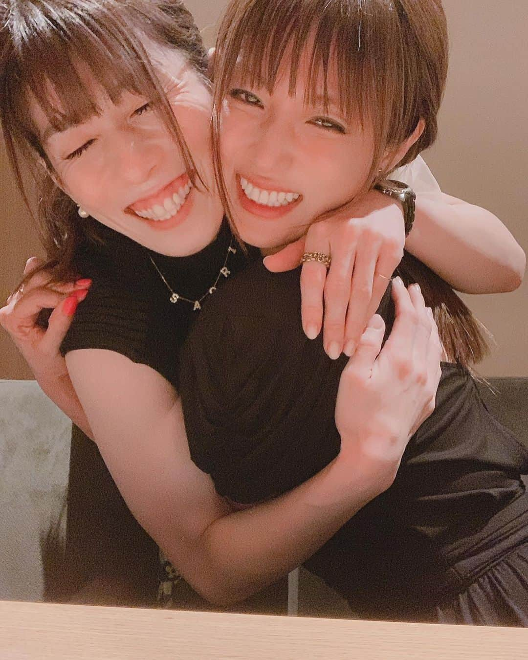 吉田沙保里さんのインスタグラム写真 - (吉田沙保里Instagram)「ドラマ撮影で忙しかった恭子ちゃんとやっと会えましたぁー♥️ 大貫さんとは初めましてでしたが、とても気さくで優しい方で色んなお話をさせてもらえて、楽しい食事会になりました😆 恭子ちゃんは相変わらず可愛くて、いつも癒してくれる存在です💓 また、近々みんなで会えたら嬉しいな😆😆😆 今日はルパンの娘の最終回ですよー😄👍 #お食事会 #深キョン #大貫勇輔 さん #ルパンの娘」9月26日 11時20分 - saori___yoshida