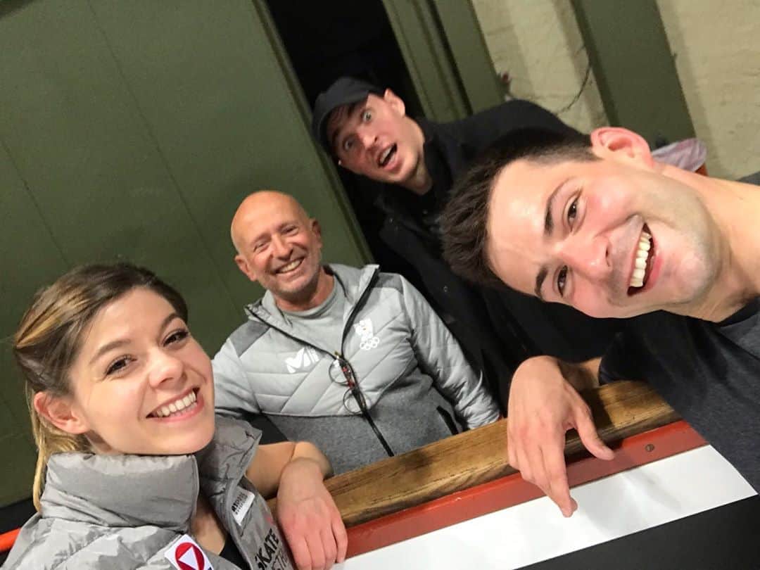 ミリアム・ツィーグラーのインスタグラム：「We’re starting a new skating season tomorrow and can‘t wait to show you what we‘ve been working on this summer 💪🏻 #teamwork #itbegins #skateaustria #edeafamily #teamwilson #eisteamsalzburg」