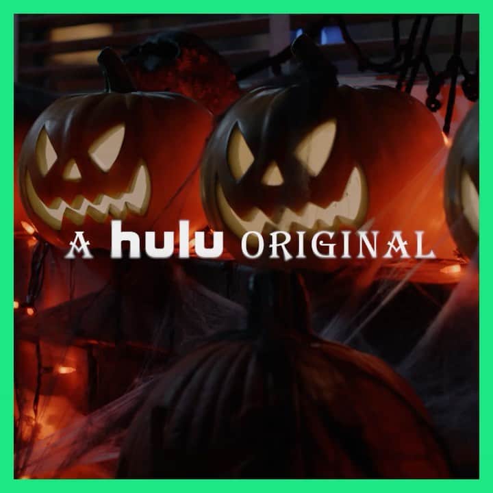 のインスタグラム：「She plays for keeps... 💀 Oct 5th @hulu @blumhouse #uncannyannie」