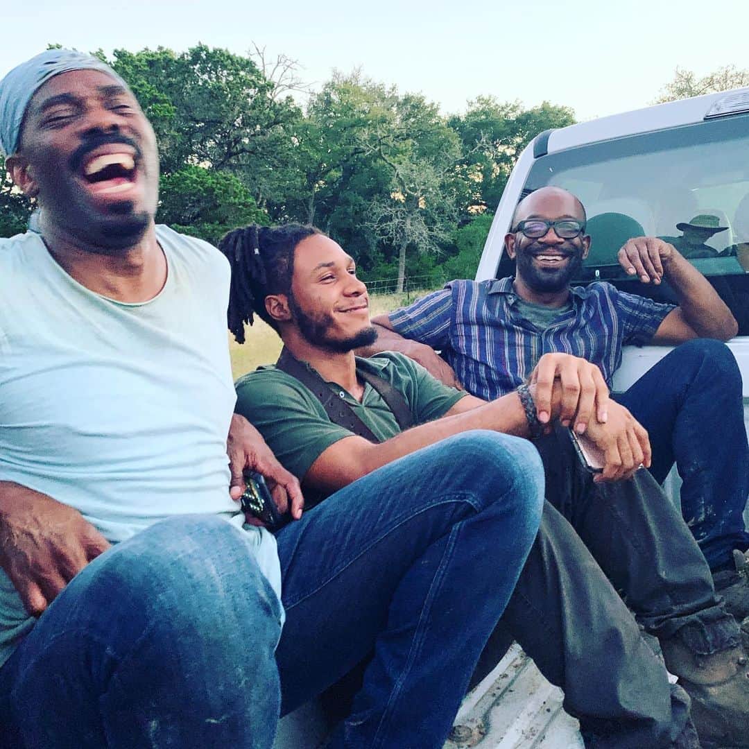 マギー・グレイスのインスタグラム：「I ❤️our cast.」