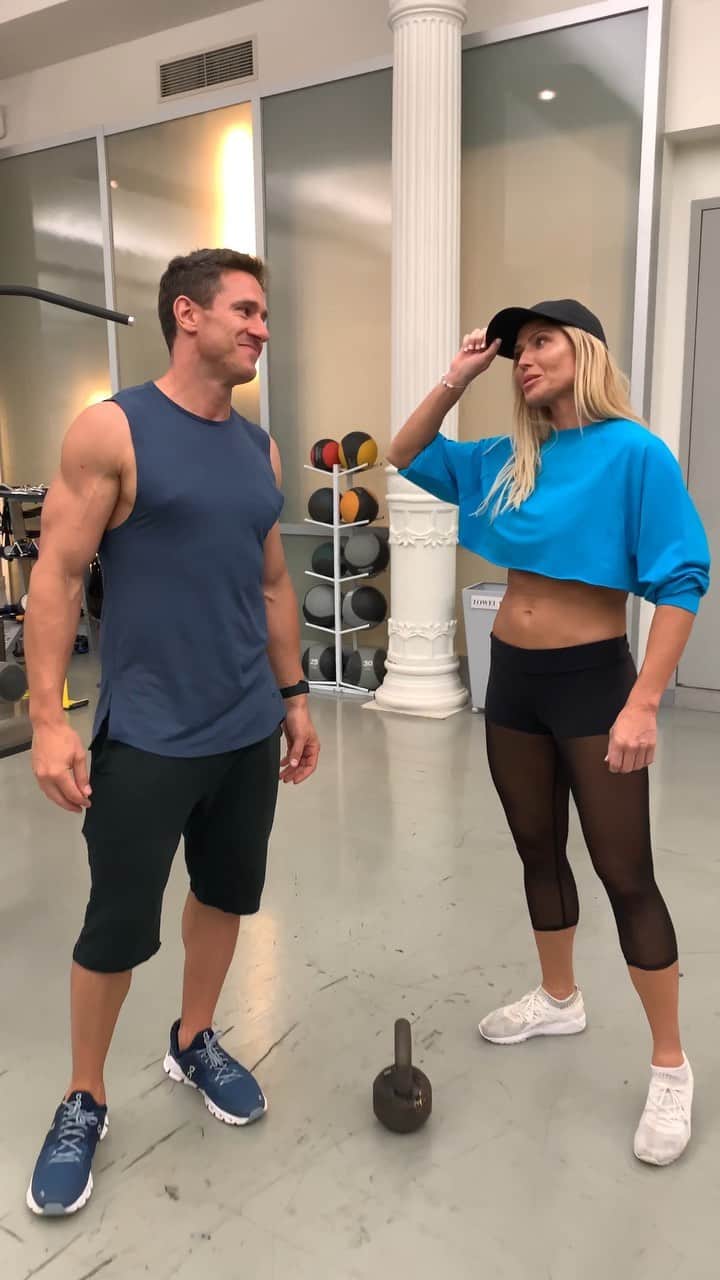 トリー・ウィルソンのインスタグラム：「Chatting with my buddy @donsaladino about squats. They are not one size fits all for most of us..don’t beat yourself up over it, find what works for you.💪🏽✌🏽 . #squats #lowerbody #kettlebell #favorites #humpday #weightsforwomen」