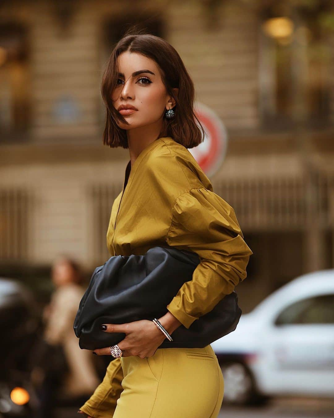 Camila Coelhoさんのインスタグラム写真 - (Camila CoelhoInstagram)「Around Paris - in my favorite color palette this season and @apmmonaco accessories! #PFW #apmmonacopartner ———— “ Monocromatizando “ na minha cor favorita da estação! #lookdodia」9月26日 7時13分 - camilacoelho