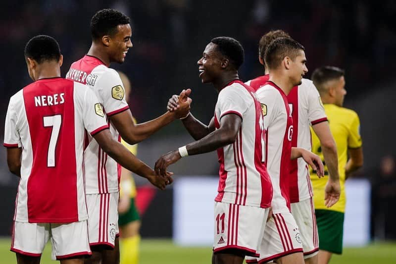 ライアン・フラーフェンベルフさんのインスタグラム写真 - (ライアン・フラーフェンベルフInstagram)「Happy with my first minutes in the @JohanCruijffArena ⚽️」9月26日 7時48分 - ryanjiro_