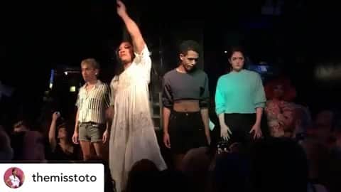 ブリット・マーリングのインスタグラム：「next level (Posted @withrepost • @themisstoto i am the OA 👼🏾)」