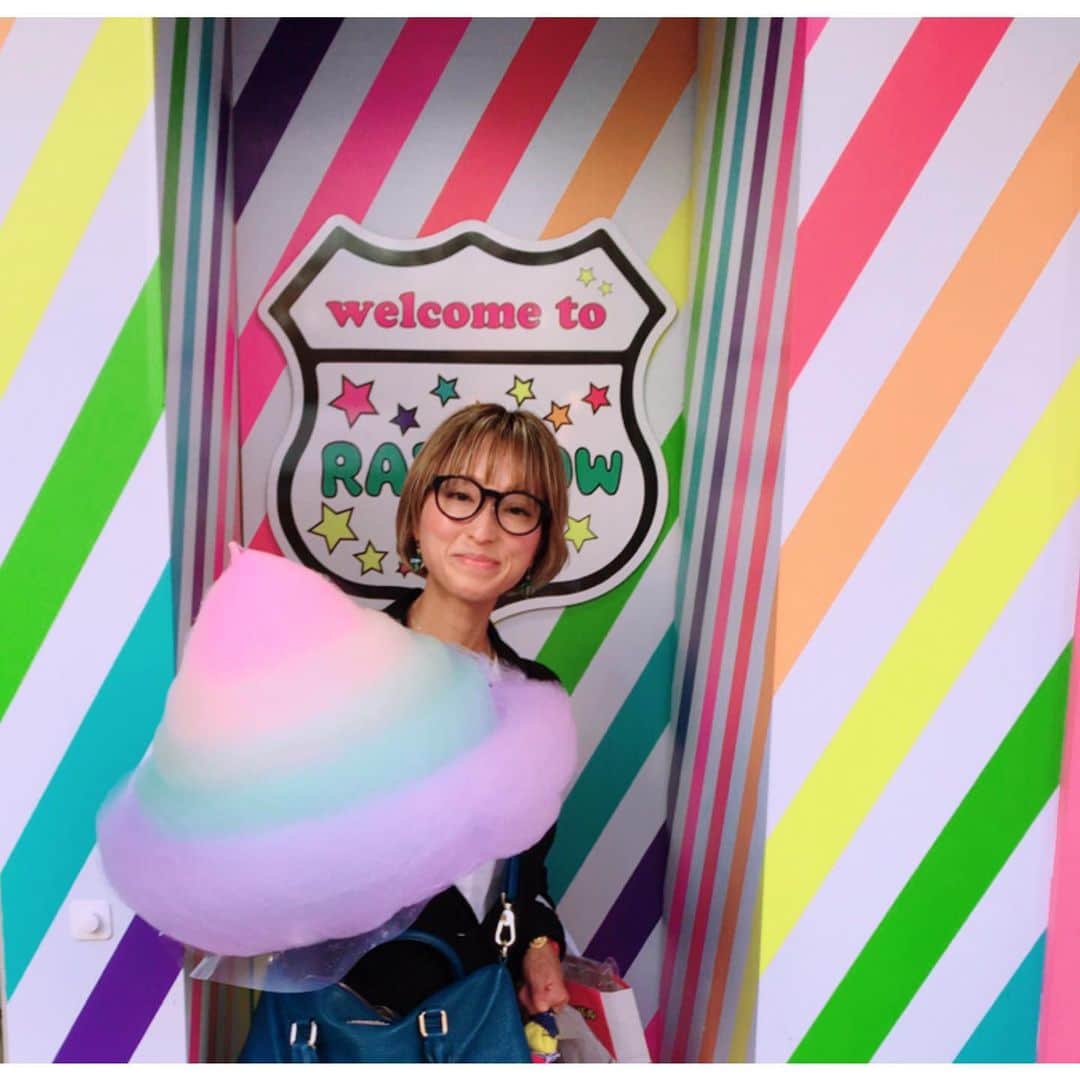 荒木桃園さんのインスタグラム写真 - (荒木桃園Instagram)「原宿で会議( ˙³˙)( ˙³˙) #totti candy factory」9月26日 8時35分 - araki_toen