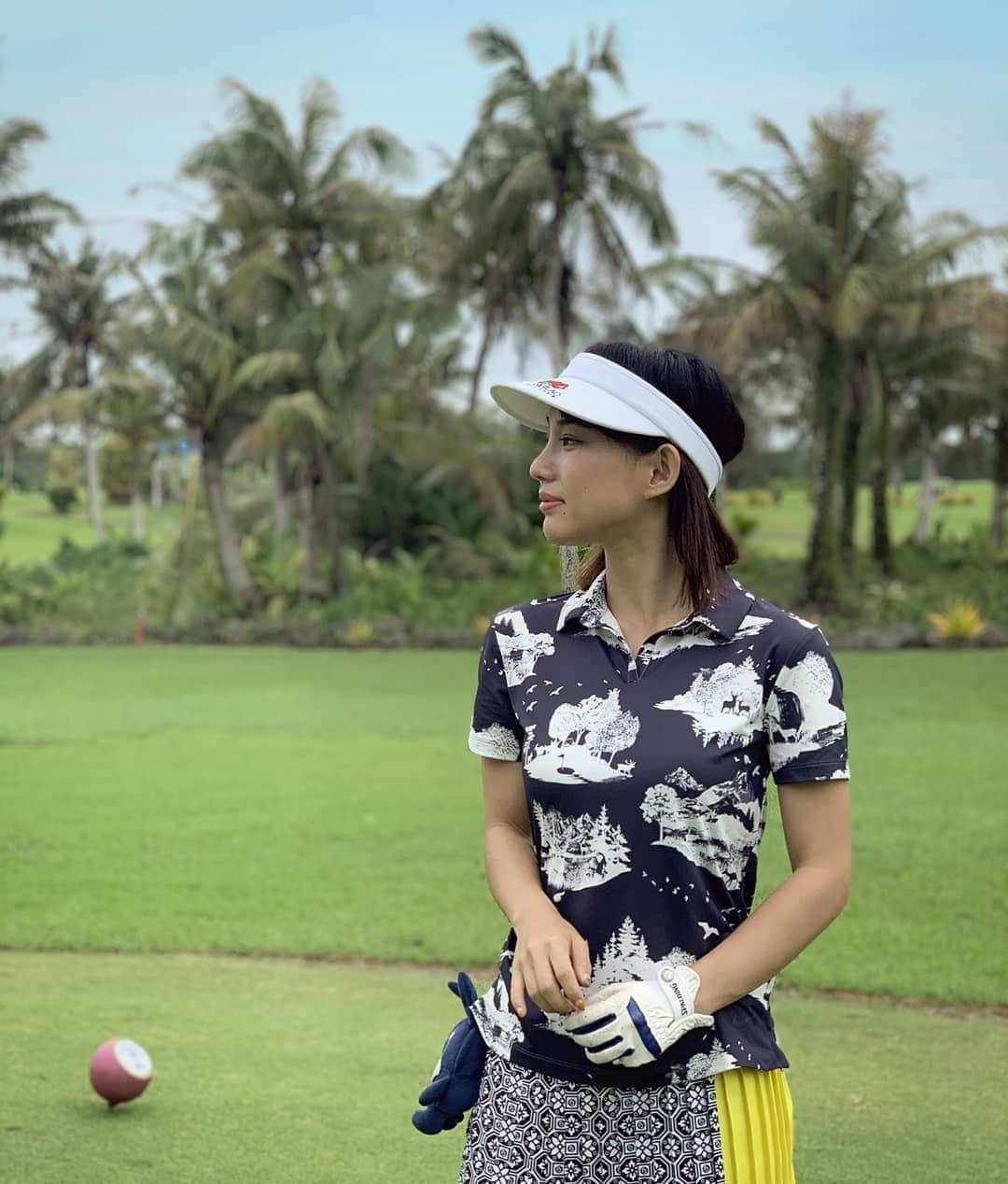 保坂玲奈さんのインスタグラム写真 - (保坂玲奈Instagram)「G  U  A  M ⛳ . Day 2 . ダフリとシャンクのオンパレードで 泣きたくなりながらビールに逃げたら 楽しくなってきた‪‪🍺 . そんな日もある︎🤫 . . . #startsguamgolfresort  #グアム #Guam #グアムゴルフ #ゴルフ旅行 #ゴルフ合宿 #グアム女子旅 #renaotravel #renaotravel_guam #renaogolf #resortgolf  #グアムゴルフ場 #スターツグアムゴルフリゾート #グアム旅行 #グアム旅行記 #旅好き #ゴルフウェア #NIKEGOLF」9月26日 20時06分 - __renao_0707