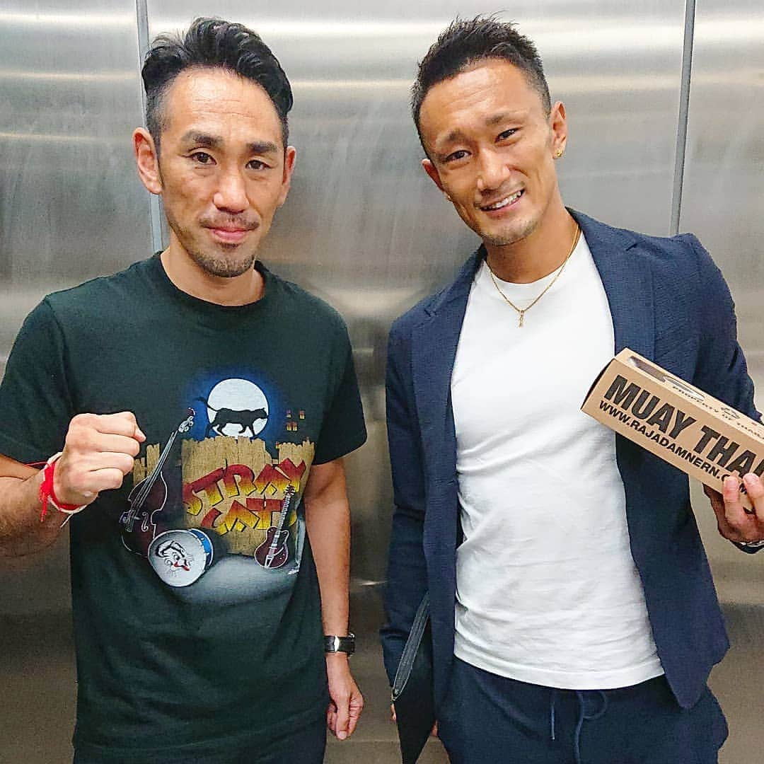 梅野源治のインスタグラム：「昨夜はエイワスポーツジムの中川会長とお食事に♪ 言葉だけじゃなく行動で示す。決めたことは絶対に曲げない #超絶感謝です  改めて感じた  #最高の漢 #間違いない」