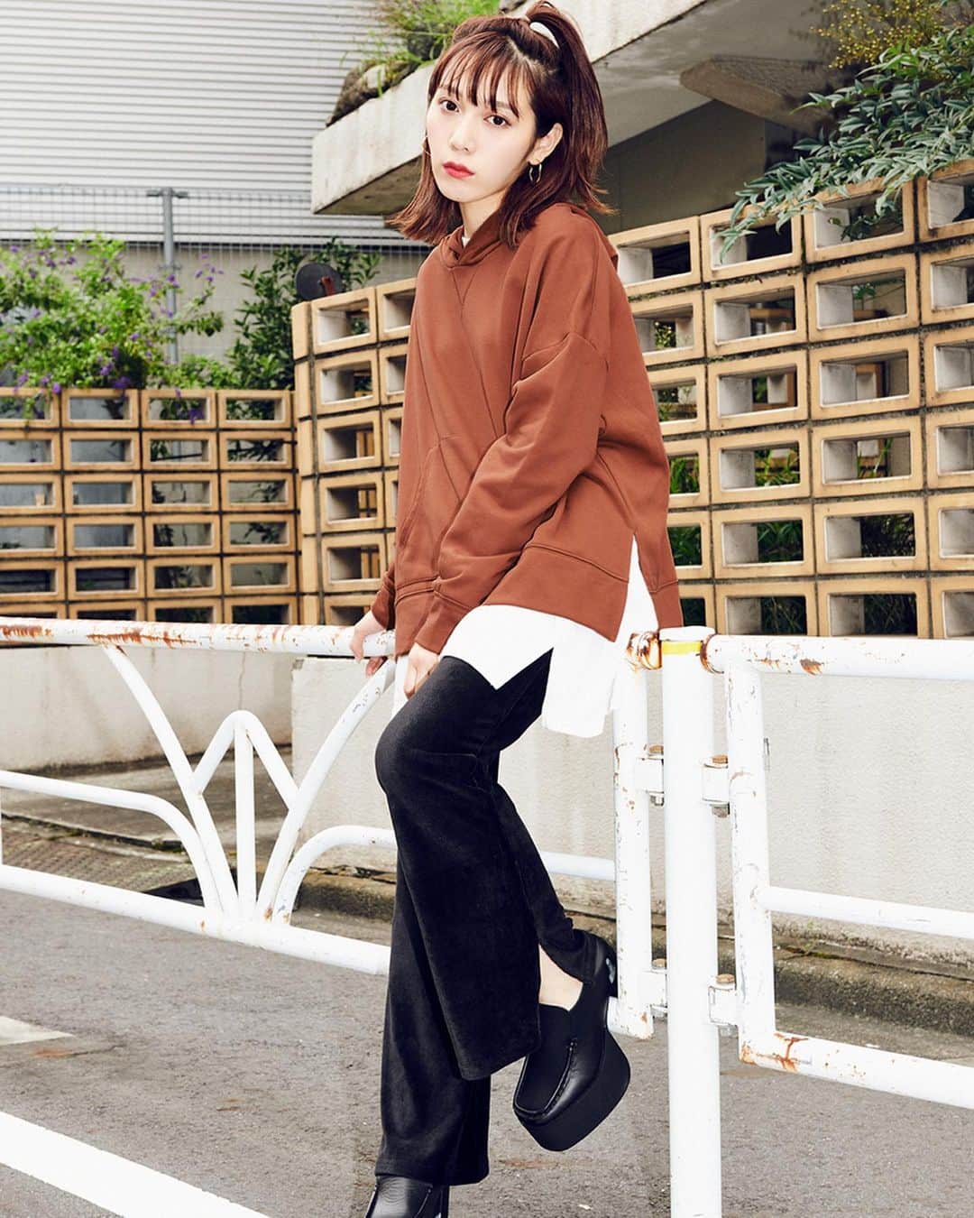 Grlさんのインスタグラム写真 Grlinstagram 画像をタップすると購入できるよ 古川優香さん着用 Iamyukaf さんこいち 古川優香 Outfit Ootd Outfitoftheday Girl Girls Fashion Coordinate Followme オフショット コーデ コーディネート Grl