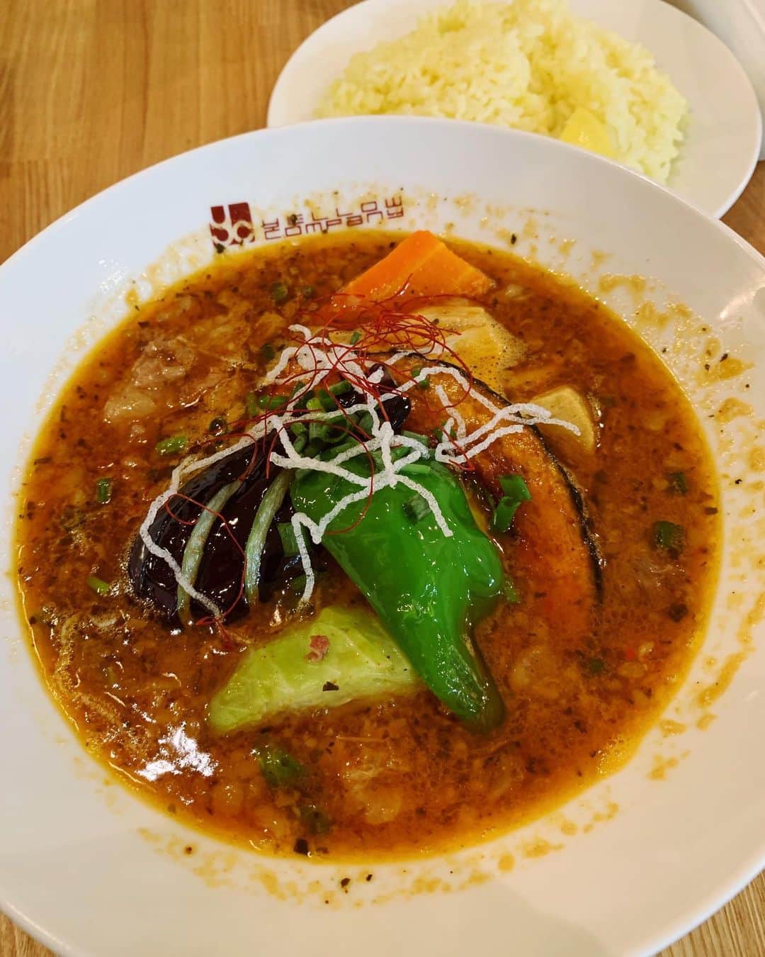 尾崎裕哉のグルメインスタ