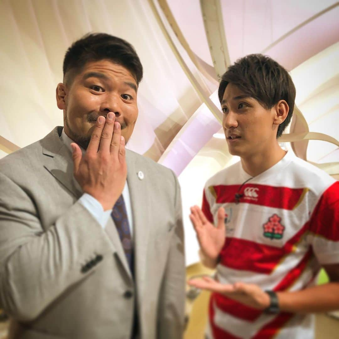 山本紘之さんのインスタグラム写真 - (山本紘之Instagram)「・ 今回は 「ですよ。」さんの あーいとぅいまてーん！ だそうです。 ・ ・ 昨日もnews zeroに来てくれました。 今日はイングランドvsアメリカ みんな、絶対見てくれよな！ ・ ・ ・ #畠山健介 さん #毎日テレビで見る #朝から晩まで #畠山健介三つ子説 #zero来てたのは次男 #ZIP!出てたのは三男 #中継は長男 #諸説あり #ラグビーW杯」9月26日 16時36分 - yamamoto_hiroyuki.ntv