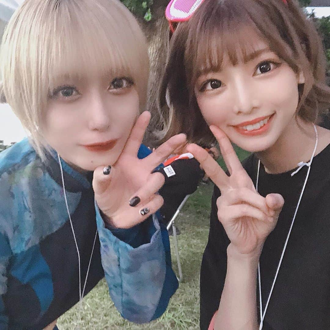 米倉みゆさんのインスタグラム写真 - (米倉みゆInstagram)「. . ずっとファンだった  WILL-O'のりょうさん🥺✨✨✨✨✨✨✨ お忙しいところお写真撮ってくださってありがとうございました🥺✨✨✨✨✨✨✨ 勇気振り絞ってお声掛けたらめっちゃ気さくに対応してくださって嬉しすぎてこの写真宝物です😭💓💓ぎゃー 私めっちゃオタクの顔ーーぎゃーー りょうさん美しいいいいぎゃーー ショートカット界の神様 . .  #榎本りょう #tif #tif2019 #お台場 #アイドル #アイドル好き #りょうさん美しい #大好き #憧れ #尊敬 #可愛い #かっこいい #ショートカット #ショートカット女子 #ショートカット美人 #ショートヘア #ショートボブ #ショート女子 #ショートスタイル」9月26日 16時41分 - yone__miyu630