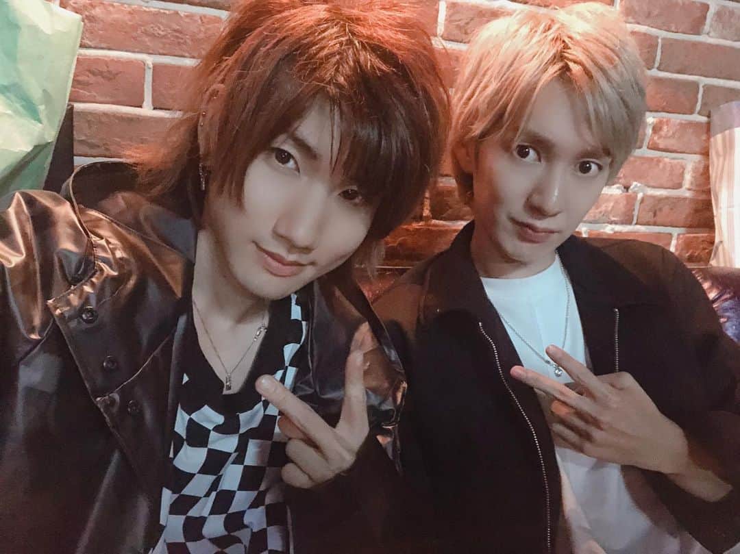 のインスタグラム：「なんかワイルドな髪型！！ イカす。髪色今度変えよ。  #BKT #早起き #昨日 #秋 #寒い #作品撮り #なにかはお楽しみに  #ブレイクスルー」
