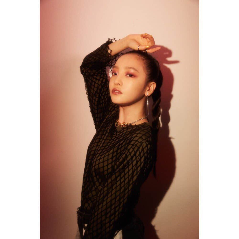 ク・ハラさんのインスタグラム写真 - (ク・ハラInstagram)「NYLON JAPAN & HARA Beauty  皆さんチェックしてくださいね💕  https://www.nylon.jp/tokyoitgirlbeauty/143」9月26日 17時42分 - koohara__