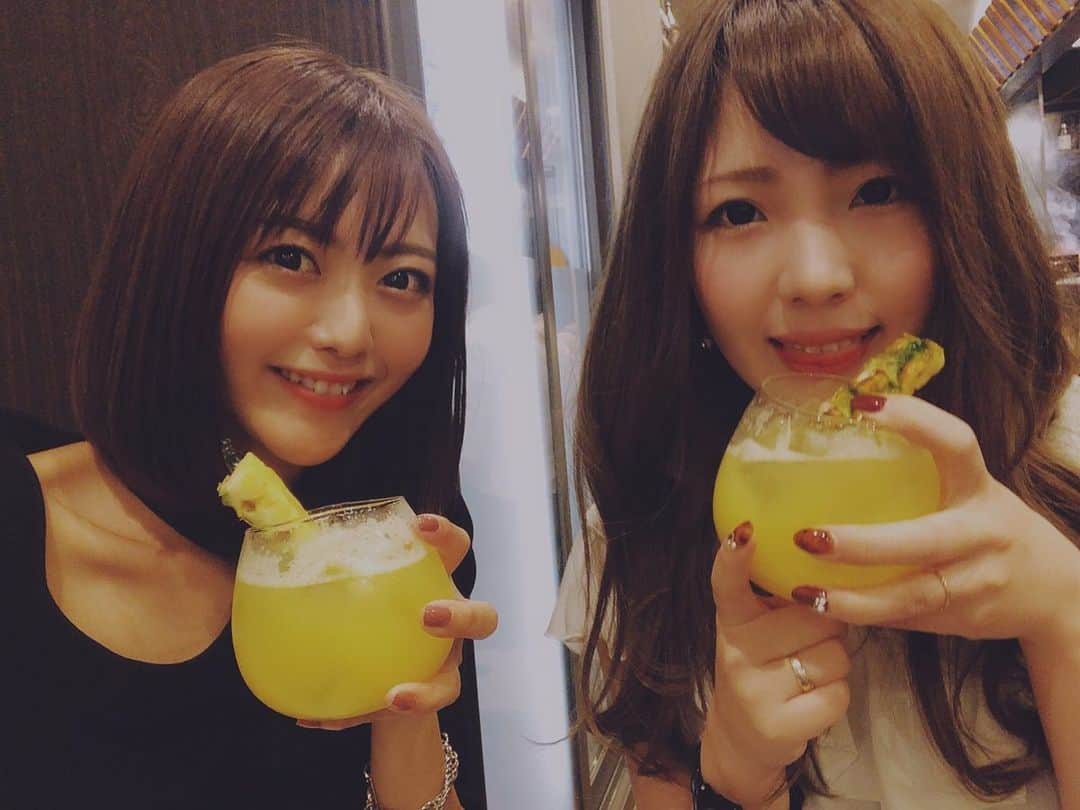 比良祐里のインスタグラム：「福岡帰った時の📸 .  親友結婚おめでとう☺️💓💓！ . #福岡 #帰省」