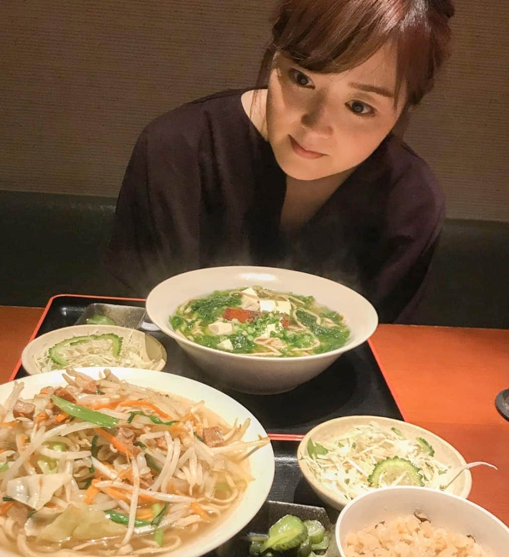 女子アナ好きみっきーさんのインスタグラム写真 - (女子アナ好きみっきーInstagram)「日テレ 水卜麻美ちゃん❤️ 記事にある「日テレ関係者、◯◯関係者」の話は 鵜呑みしないようにしましょう。 #食べてストレス発散するミトちゃん #アーサーそば大盛#ゴーヤチャンプルー そして#チーズケーキ . (森圭介Twitterより) . #水卜麻美 #ミトちゃん #みとちゃん #日テレ #アナウンサー #かわいい #ぽっちゃり系 #美肌 #殿堂入り #asamimiura #ntv #announcer #kawaii #cute #pretty」9月26日 19時13分 - mikiya_m39