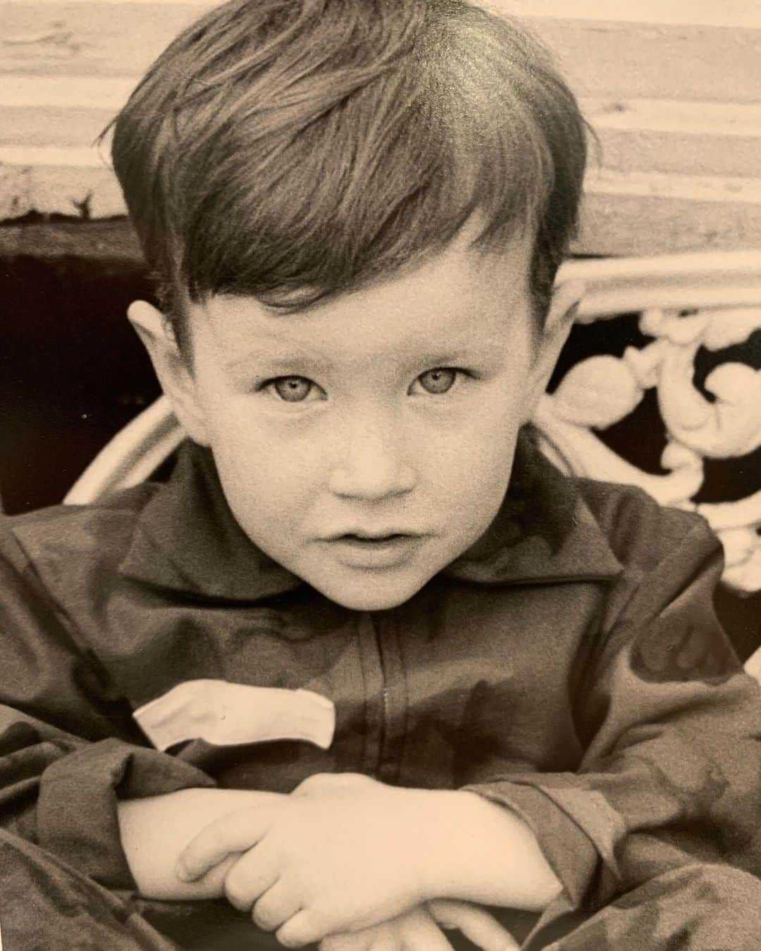 アンダーソン・クーパーさんのインスタグラム写真 - (アンダーソン・クーパーInstagram)「Been going through boxes at my mom’s house. Finding so many old photographs.」9月27日 6時36分 - andersoncooper