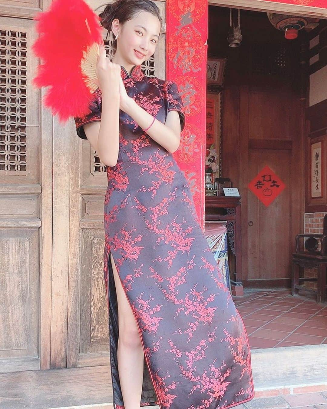 高橋恋子さんのインスタグラム写真 - (高橋恋子Instagram)「Chinadress ･.｡*･.｡* . . . #ライジングプロダクション  #リトルワールド  #中国 #china  #littleworld #チャイナドレス  #chinadress #red#高橋恋子 #koko」9月26日 22時13分 - kokko5050