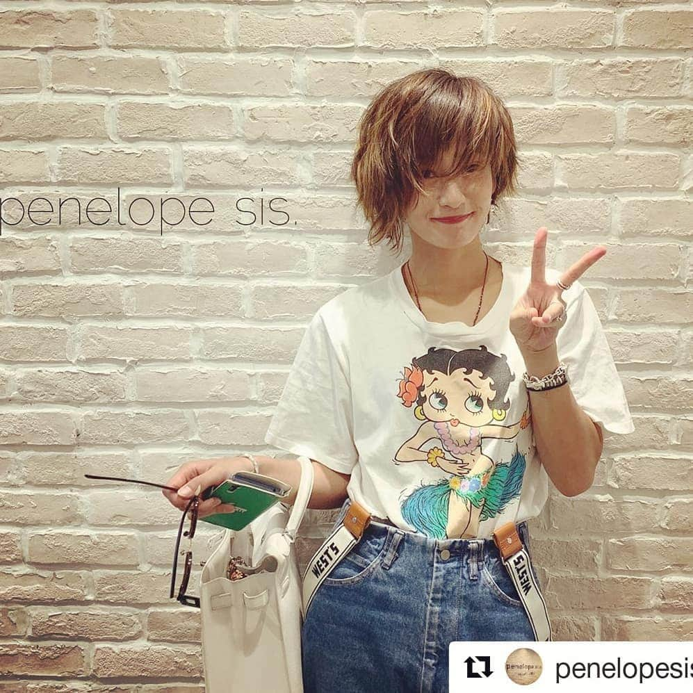 西山茉希さんのインスタグラム写真 - (西山茉希Instagram)「#Repost @penelopesis (@get_repost) ・・・ ㅤㅤㅤㅤㅤㅤㅤㅤㅤㅤㅤㅤㅤ ㅤㅤㅤㅤㅤㅤㅤㅤㅤㅤㅤㅤㅤㅤㅤㅤㅤㅤㅤㅤㅤㅤㅤㅤㅤㅤ少し前のご来店になりますが 西山茉希さま（ @maki.nshiyama50 ） ご来店ありがとうございました❤︎❤︎ ㅤㅤ ベティちゃんのTシャツが可愛いかったです😻💓💓 ㅤㅤㅤㅤㅤㅤㅤㅤㅤㅤㅤㅤㅤ ネイルのデザインもさすがです♥️♥️ ㅤㅤㅤ ㅤㅤㅤㅤㅤㅤㅤㅤㅤㅤㅤパープルとハートが可愛すぎました♥️♥️♥️ㅤㅤㅤㅤㅤㅤㅤㅤ ㅤㅤㅤㅤㅤㅤㅤㅤㅤㅤㅤ いつもありがとうございます🍪⭐︎🌈 ㅤㅤㅤㅤㅤㅤㅤㅤ ㅤㅤㅤㅤㅤㅤㅤㅤㅤㅤㅤㅤㅤ 担当:尾崎(@ozaki5667 ) ㅤㅤㅤㅤㅤㅤㅤㅤㅤㅤㅤㅤㅤ #西山茉希 様 #sis#penelope#penelopetokyo#omotesando#aoyama#eye#eyelash#nail#nailart#foot#footnail#color#ペネロピシス#シス#東京#表参道#青山#マツエク#まつげエクステ#カラーエクステ#ネイル#ネイルアート#ジェルネイル #デザイン#ニュアンスネイル」9月26日 22時33分 - maki.nshiyama50