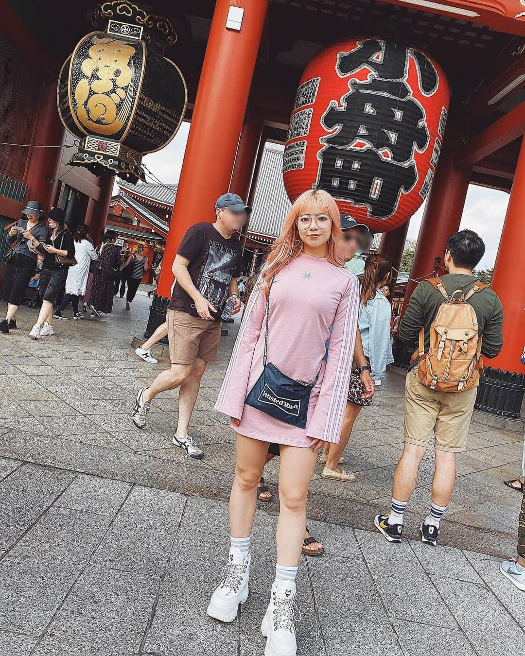 吉澤友貴さんのインスタグラム写真 - (吉澤友貴Instagram)「浅草寺🙏 神社とお寺の参拝の違い知ってる？😎」9月26日 22時48分 - yuki_yoshizawa_