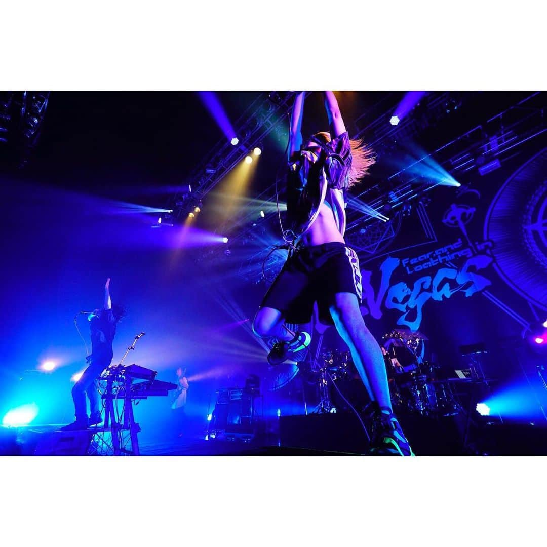 Fear, and Loathing in Las Vegasさんのインスタグラム写真 - (Fear, and Loathing in Las VegasInstagram)「写真② .  #FaLiLV #ラスベガス #ベガス #CarryonFaLiLVTour #ワンマンツアー #東京公演 #ZeppTokyo #FearandLoathinginLasVegas . /So」9月27日 0時05分 - falilv_official