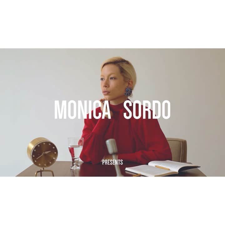 Monica Sordoのインスタグラム：「Introducing our SS20 Collection “LA SUREŃA” featuring one our classic “Nautilus” Earfan. . “Yo tengo una relación muy especial con el tiempo. Al igual que a mi madre no me gusta perderlo. El tiempo es un prestamos tan corto que desperdiciarlo es un crimen” -Sofía Imber . Showing in Paris Sep 27th - Oct 3rd at @sicollective - For Appointments:  crystal@si-collective.com . DREAM TEAM! Creative Direction and Photography @mlshbts / Camera and Edition @macodiaz / Talent @mayalunam / Hair and Make Up @yomaralonzo2 / Set Design @mobelsigloXX / Producción @katuvasquez / Stylist Assistant @alesiamagual / Wardrobe @andresotalora」