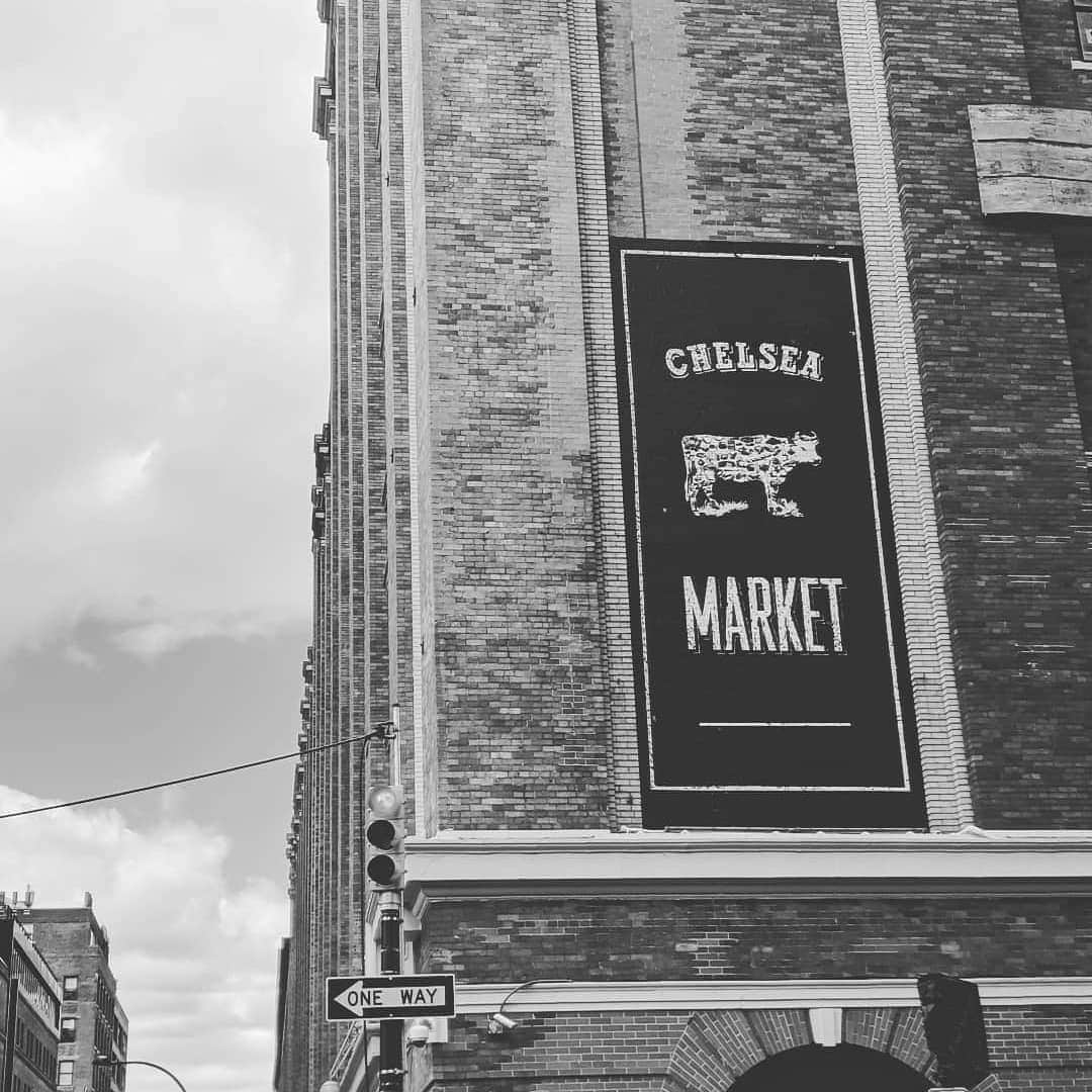 emiemieminkoさんのインスタグラム写真 - (emiemieminkoInstagram)「CHELSEA MARKET🐮  美味しいものがたくさんあった＼(^o^)／ どこもかしこもおしゃれ〜😊 #emiemieminkoworldtravel #ny#nyc #usa」9月27日 1時20分 - emiemieminko