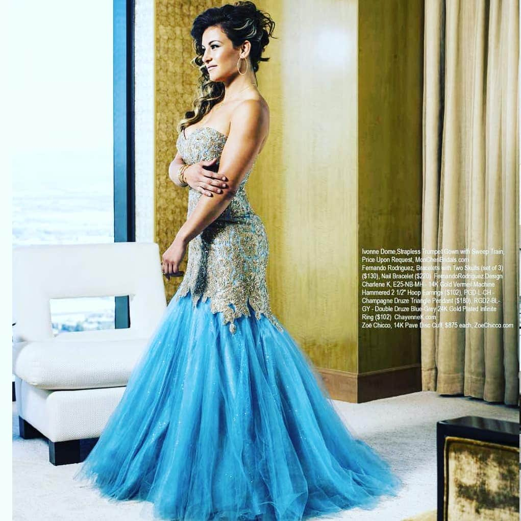 ミーシャ・テイトさんのインスタグラム写真 - (ミーシャ・テイトInstagram)「#TBT to one of the rare times I got to glam it up to the nth degree. Always loved shooting with @regardmag 👗 #glamour #glamourshots #regardmag #regardmagazine #beautiful #beyoutiful #dress #dressup #feelpretty #itsfuntobeagirl #feeling #femanine #extragirly #smile #happy #throwbackthursday #formal #formaldresses #classy #classywomen」9月27日 2時34分 - mieshatate