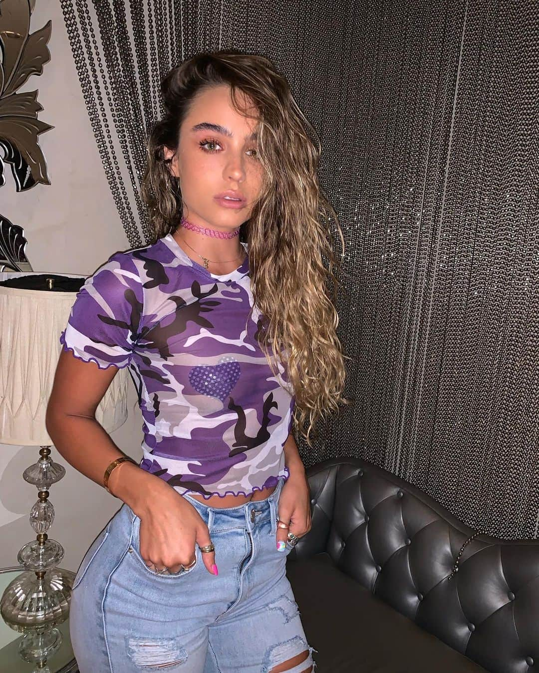 Sommer Rayさんのインスタグラム写真 - (Sommer RayInstagram)「baaaabes hiii okay so i’m gonna do a @shopsommerray jean giveaway! i’m giving away 10 pairs in total! 5 pairs of my bali jeans and 5 pairs of the malibu style.  if you wanna win all you gotta do is follow @shopsommerray and tag 3 friends on this post!  i’ll be picking the 10 babes sunday night and will be personally dming the winners 💛☀️」9月27日 4時01分 - sommerray