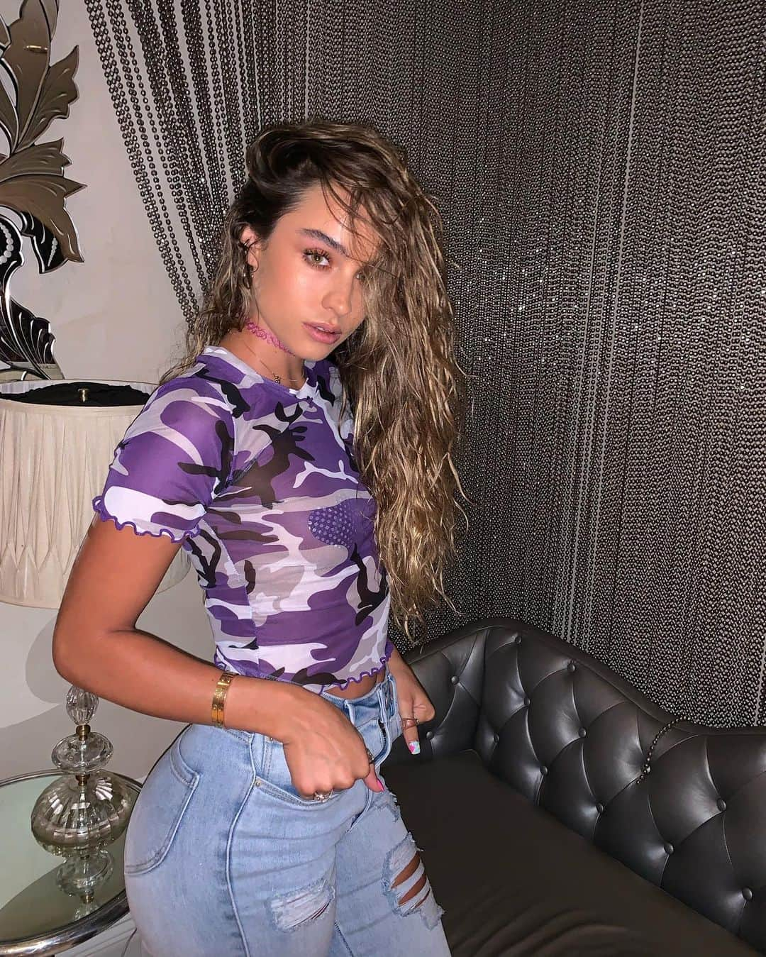 Sommer Rayさんのインスタグラム写真 - (Sommer RayInstagram)「baaaabes hiii okay so i’m gonna do a @shopsommerray jean giveaway! i’m giving away 10 pairs in total! 5 pairs of my bali jeans and 5 pairs of the malibu style.  if you wanna win all you gotta do is follow @shopsommerray and tag 3 friends on this post!  i’ll be picking the 10 babes sunday night and will be personally dming the winners 💛☀️」9月27日 4時01分 - sommerray