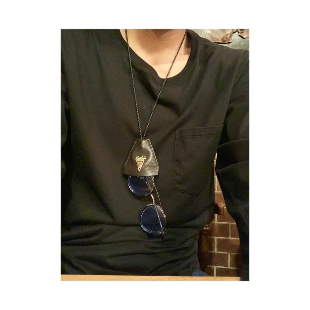 田中順也さんのインスタグラム写真 - (田中順也Instagram)「サングラスをアクセサリーに。 @bagera_kobe さんのオリジナルデザインがカッコよすぎる。」9月27日 14時52分 - junyatanaka18