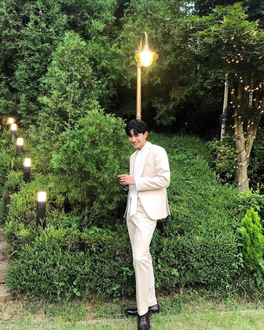 のインスタグラム：「우리 계속 볼까요??☺️」