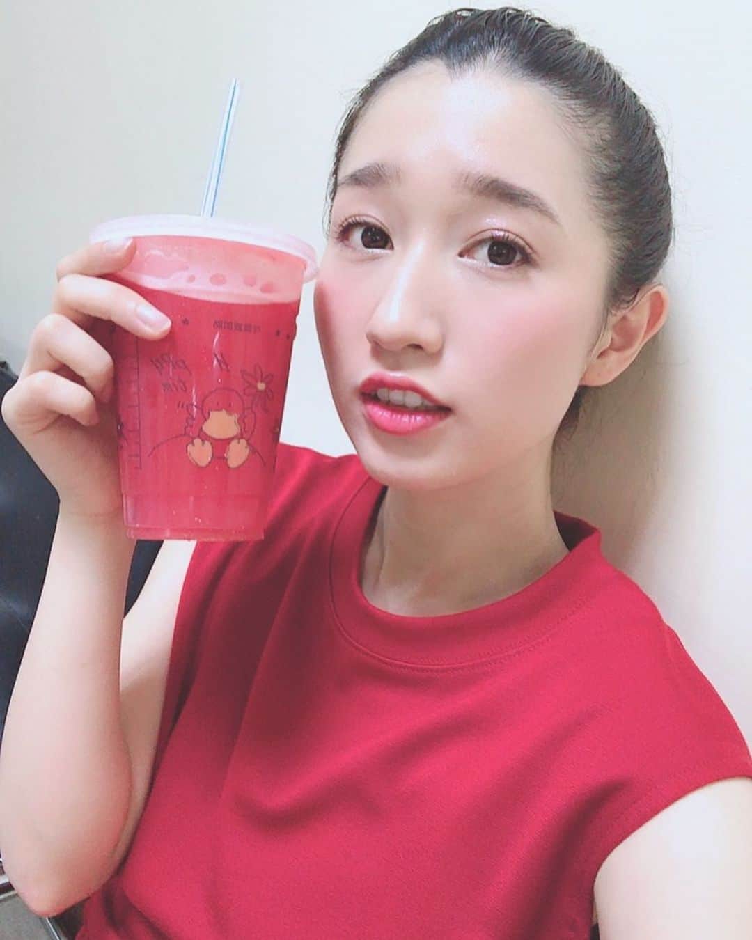 片山陽加さんのインスタグラム写真 - (片山陽加Instagram)「台湾でたくさん飲んだ スイカジュース🍉 タピオカ 🥤  #台湾 #好吃」9月27日 15時49分 - haachandyoo