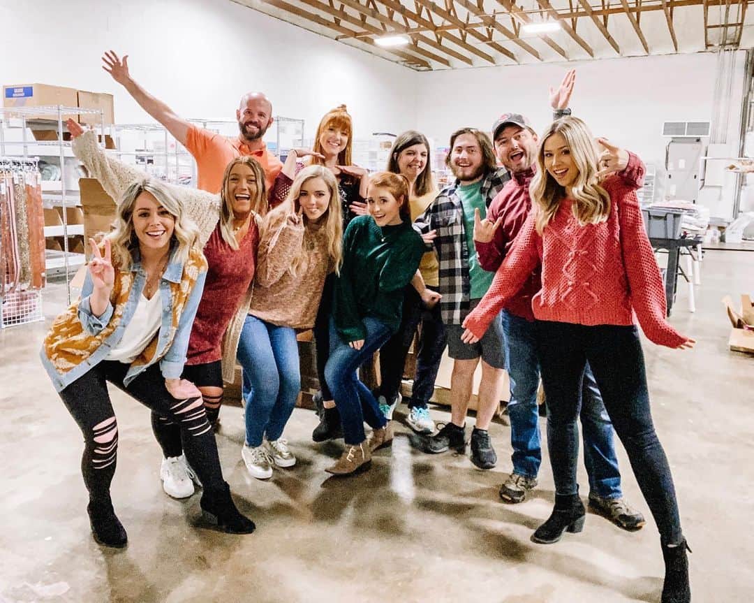 Tracy and Stefanieのインスタグラム：「Love our M+M team!! When you order from @madisonandmallory these are the awesome faces behind it!! 😏 PS Who’s ready for Fall?? 🍂 🎃」