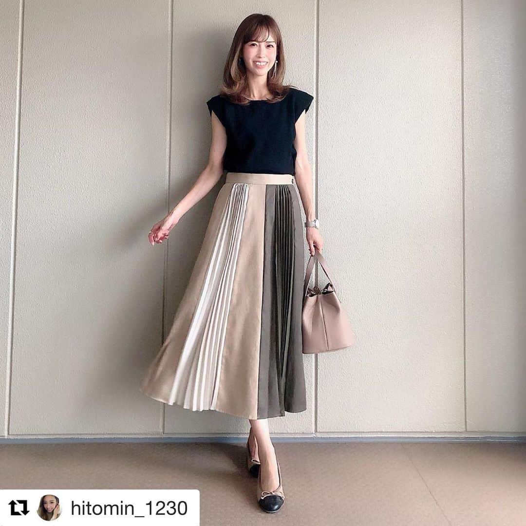 racea_officialさんのインスタグラム写真 - (racea_officialInstagram)「#Repost @hitomin_1230 with @get_repost ・・・ ・ ・ 1つ前のPOSTでは沢山のコメント ありがとうございました😭❤️ 嬉しすぎました😭💕 お返事随時返していきます🥰 みんなが居てくれるから頑張れるし 今の私がある。 本当に有難いなぁ、そう思いました😌💕 初心を忘れずに頑張ります🙇‍♀️✨ ・ ・ さて、今日は秋意識コーデ❤️ ・ スカートはスエードとプリーツの組み合わせと 色の配色に一目惚れしたやつ😍 めちゃかわいい💓 ・ ・ ドラマで女優さんが着てたりで人気のブランド RACEA @racea_official ✨ ・ ・ 新宿ミロードとルミネ有楽町にお店があって ついに大阪にも先月末！ ルクアイーレの5階に関西初店舗ができたんです😍 なのでこの前行ってきましたよ〜🥺 ・ ・ 9月26日から30日までLUCUAメンバーズカード 5倍ポインUPキャンペーン😍 ・ ・ 新宿ミロードでOPカードポイント 10%キャンペーンがやってるみたいなので 是非この機会に皆さんも覗いて見てね💓 他にもかわいいアイテムありました🥰 ・ ・ ・ ・ #r_fashion #ponte_fashion #locari #mineby3mootd #大人カジュアル #大人かわいい #コーデ #今日のコーデ #mamagirl #ootd_kob #お洒落さんと繋がりたい #モデル #コーディネート #バッグ #プチプラコーデ #ママコーデ #シンプルコーデ #ママファッション #ボブ#切りっぱなしボブ #サロモ#강태리 #얼짱#笑顔 #スカート」9月27日 9時03分 - racea_official