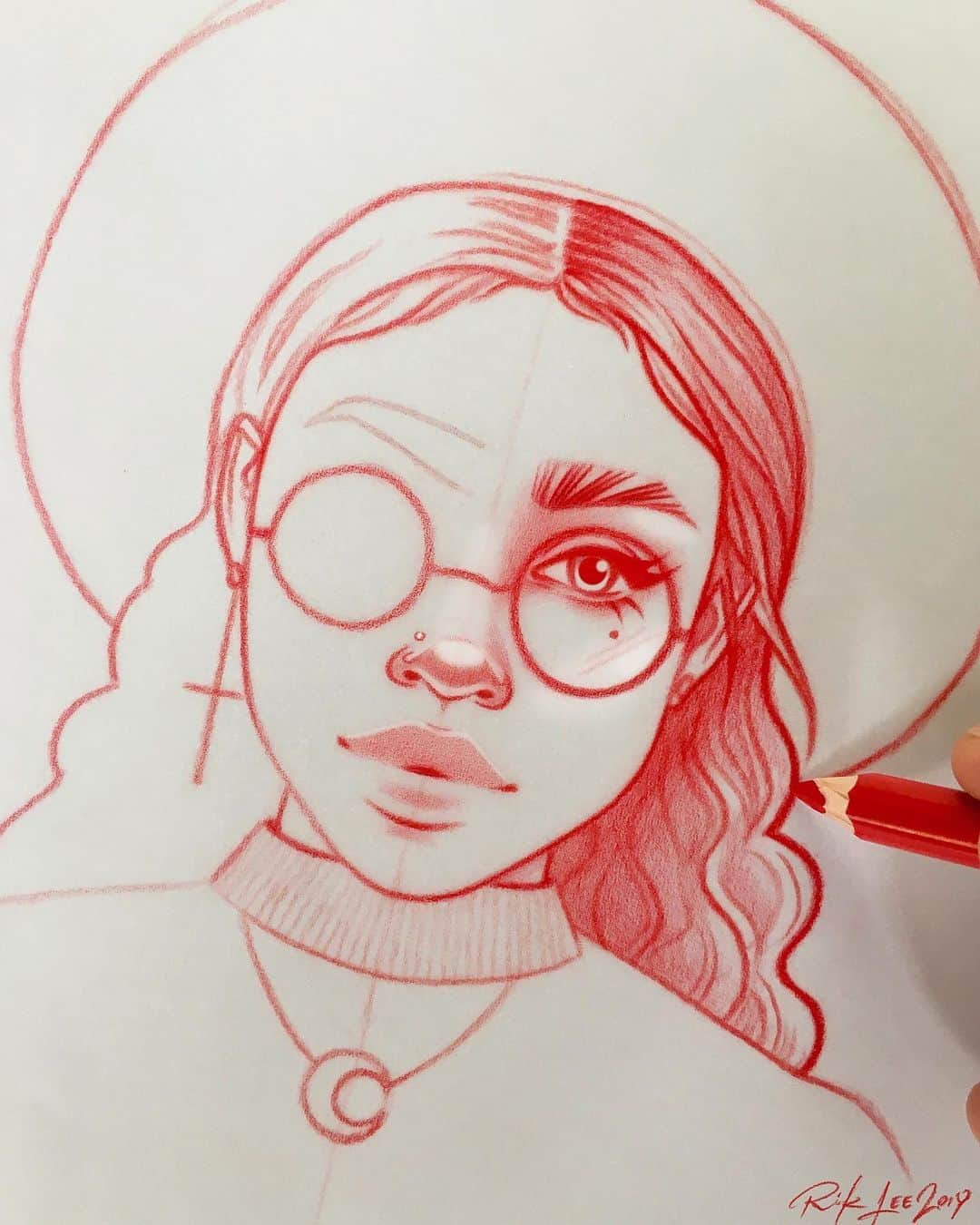 Rik Leeさんのインスタグラム写真 - (Rik LeeInstagram)「Symmetry is hard. I’m posting this sketch as a work in progress because there’s a good chance I’ll totally screw it up! Y’know, she’ll end up cross-eyed or wonky-faced. Which are both okay in real life, but look silly in a drawing. . In other news, what do you think? Should I post more work in progress pieces or should I just post the finished drawings? Your feedback is always appreciated 🖤 . #riklee #illustration #sketch #art #portrait #pencildrawing #glasses #tattoo #curlyhair #witch #mua #bali #workinprogress」9月27日 9時51分 - rikleeillustration