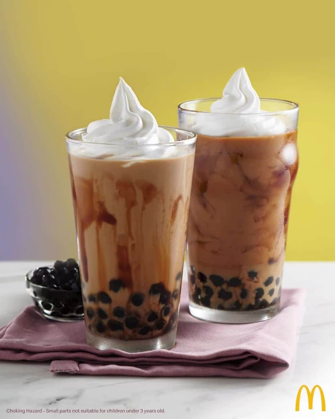 McDonald's Philippinesのインスタグラム：「Tag your milk tea buddy! Milk Tea McFloat now has Brown Sugar Pearls–and it’s available for only Php 75. Hurry now to a McDonald’s near you! #TaraMilkTeaMcFloat」