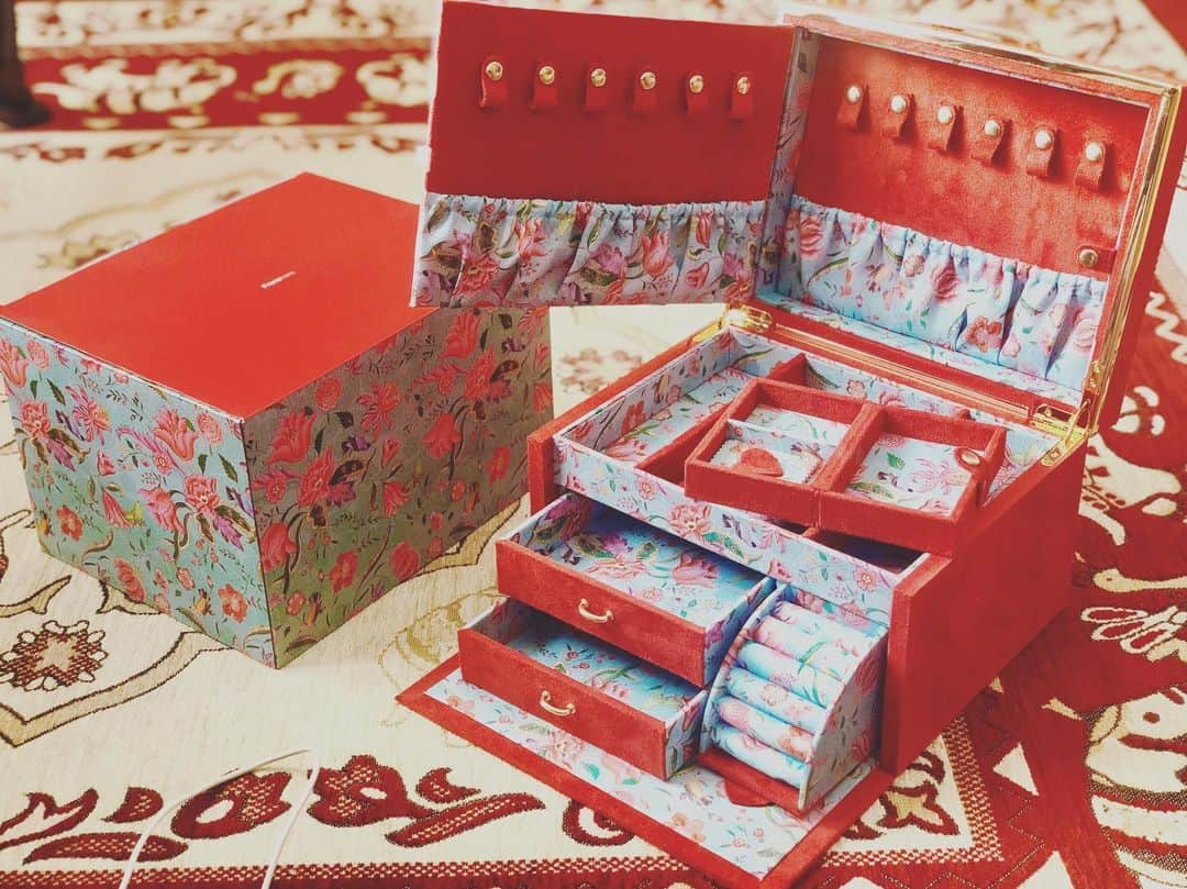 月野もあのインスタグラム：「Francfranc新作ジュエリーボックスがすごく可愛いのでオススメです♥(税込 8500円) #Francfranc #ジュエリーボックス」