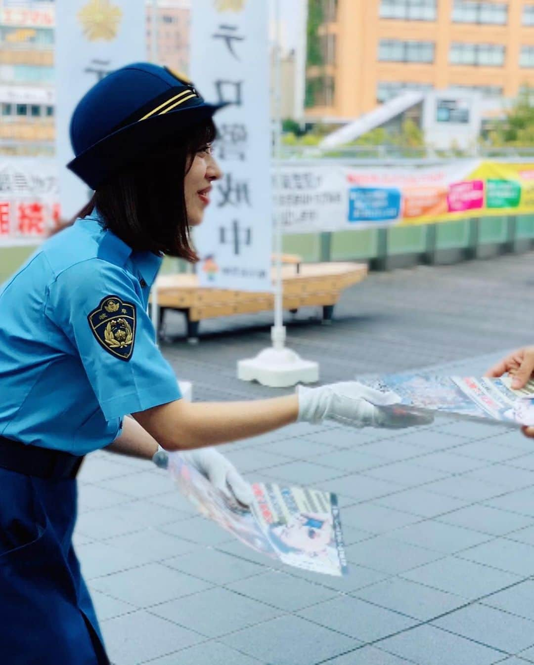 伊藤寧々さんのインスタグラム写真 - (伊藤寧々Instagram)「ㅤㅤㅤㅤㅤㅤㅤㅤㅤㅤㅤㅤㅤ 👮‍♂️✨ #岐阜県警  #テロ防止サポーター  #jr岐阜駅  #敬礼ポーズ  #褒めていただきました  #チラシ受け取ってくださった皆様  #ありがとうございました ✨ #岐阜県出身」9月27日 16時22分 - 12neneito12