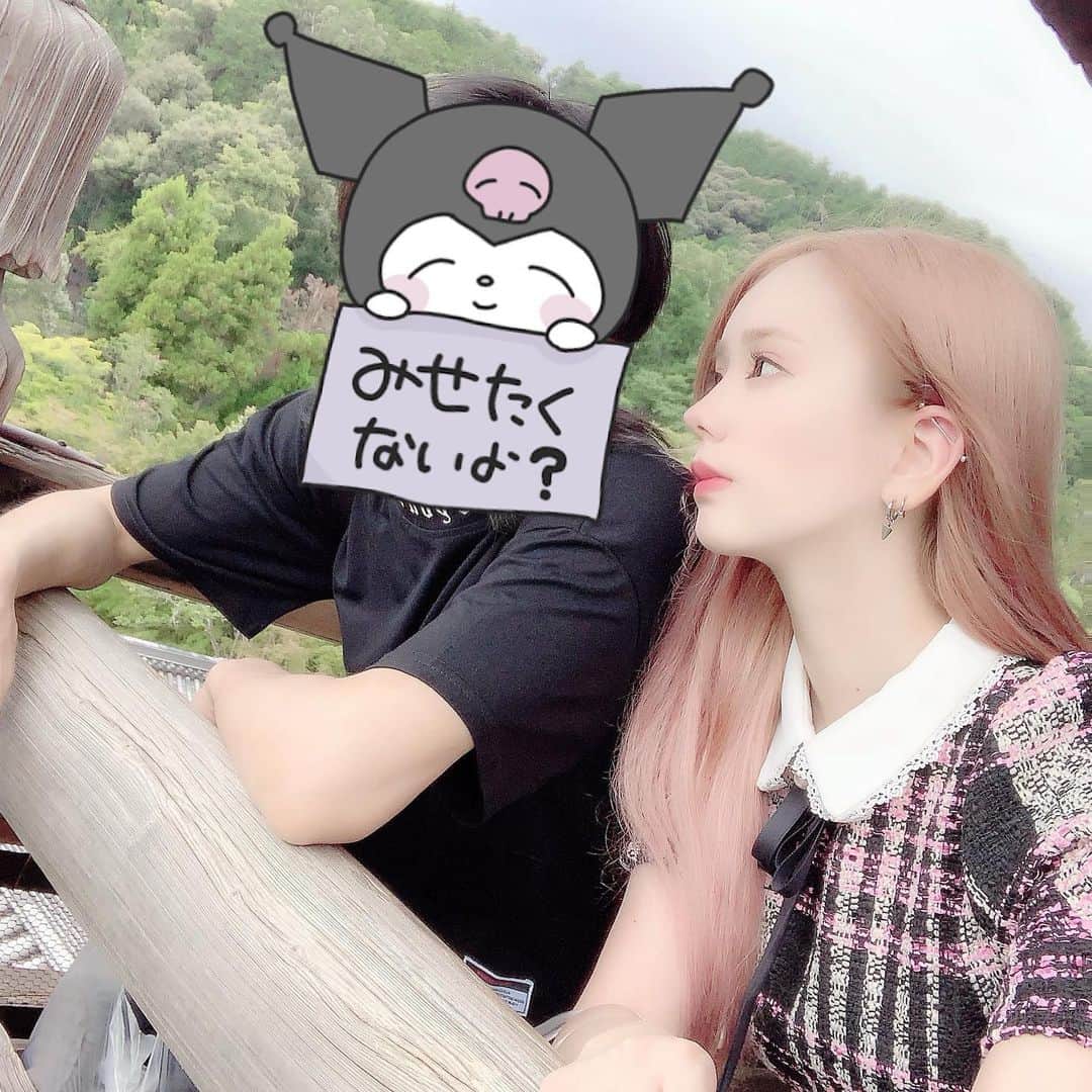 のインスタグラム：「﻿ 11月も旅行する🎀🖤﻿ ﻿ 本当毎日幸せ🥺﻿ ﻿ ⚠︎男性からのコメント.dmいらないです 送ってきた人ブロックします」