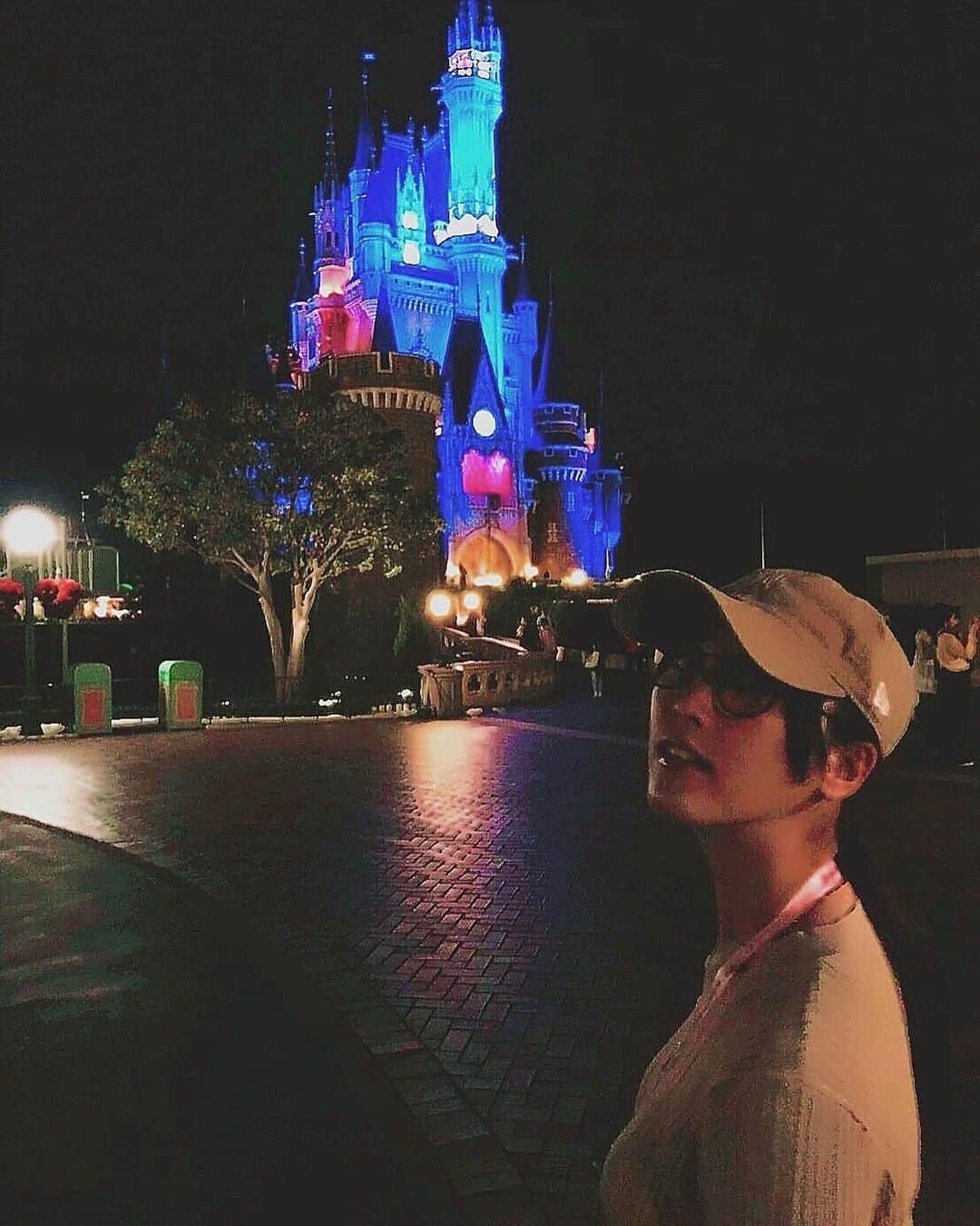 松井玲奈さんのインスタグラム写真 松井玲奈instagram 少し前に夢の国へ ハロウィンのランドは好きがいっぱいでした 写真はハロウィン感は皆無です 笑 自分の写真より ダンボのライトばっかり撮ってきゃっきゃしとりました これは不意の1枚です