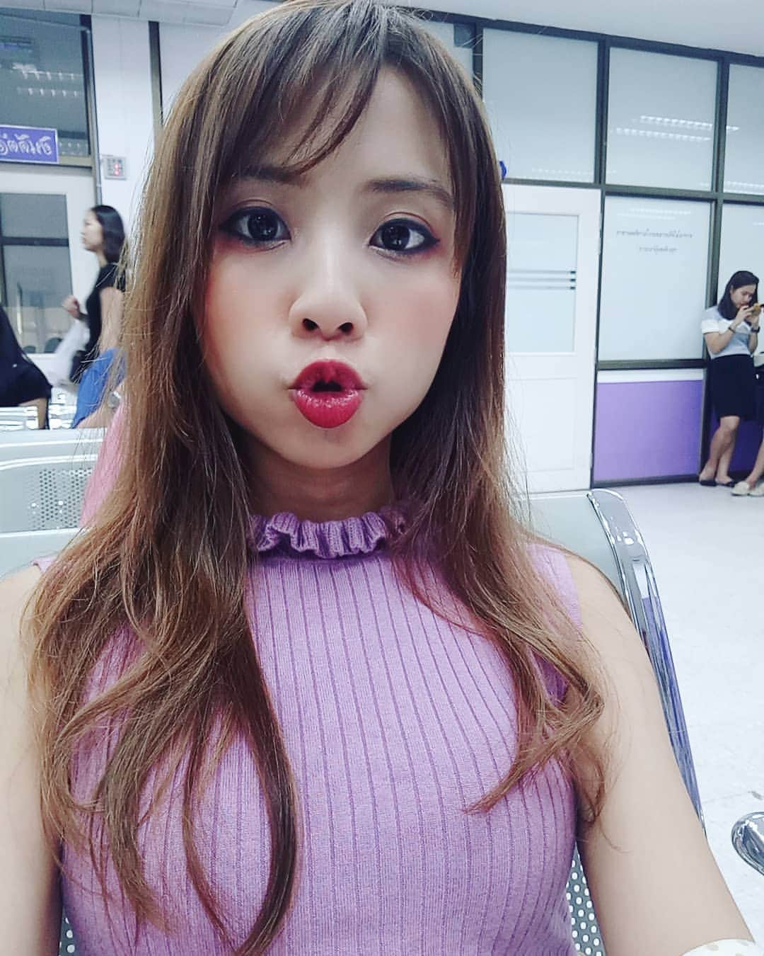 のインスタグラム：「จุ๊บบบบบ เพลียเบอร์แรงงงงง 今日もつかれたー！」