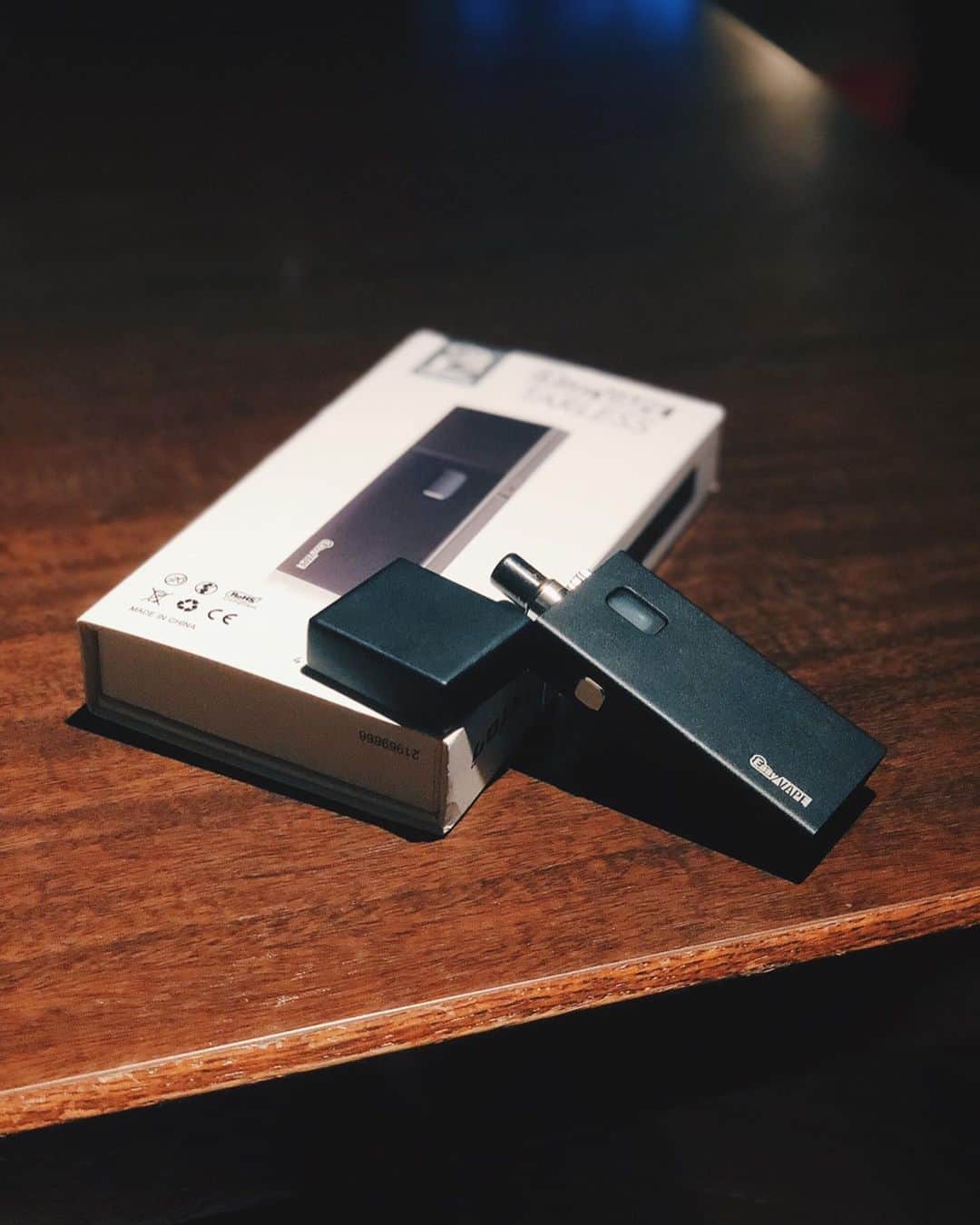 伊東大輝さんのインスタグラム写真 - (伊東大輝Instagram)「本品のみでも電子タバコとして使用できるし、プルームテックのカプセルを装着する事もできるよ！🔥 #EasyVAPETARLESS #プルームテック」9月27日 16時43分 - daikiitoh