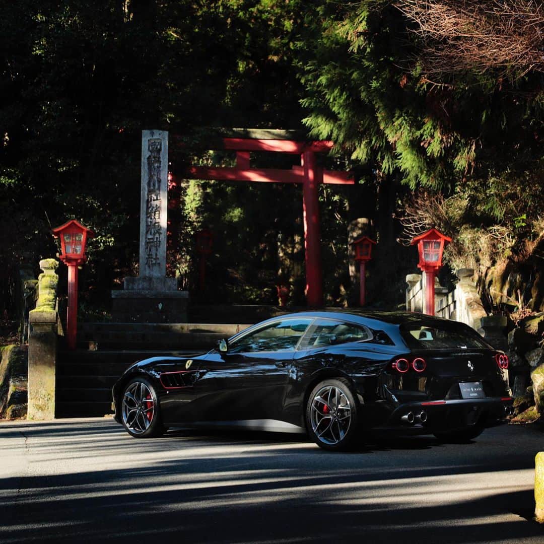 Ferrari Japanさんのインスタグラム写真 - (Ferrari JapanInstagram)「運転席に広がるテーラーメイド#FerrariGTC4LUSSOT「Golf Concept」の見事な美学。」9月27日 17時00分 - ferrarijpn