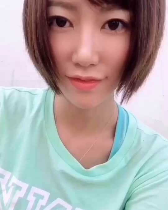 のインスタグラム：「. . 今、アジア市場で認知度No,1のクイーンカジノ @queencasino.official 本場のカジノの雰囲気が存分に味わえる 大人気のLive casino のバカラやルーレット 是非、体験してみてね☺️ リアルなディーラーとの勝負に大白熱すること間違いなしだよ🙌🏼 クイーンカジノは、他サイトにはマネできない、銀行での入出金が可能な優良サイトなので とっても安全・安心して遊べちゃうよ☆ 登録したら合言葉 『うーたんから登録』ってサイトに伝えると3000円が貰えちゃうよ♪  さらに、今なら初めての入金で なんと、、 最大5万円GETのチャンス☆️ この機会に是非、始めてみてください😊  #クイーンカジノ #オンラインゲーム #ゲーム #スマホ #課金 #琥珀うた #うーたん #queencasino  #game #東京」