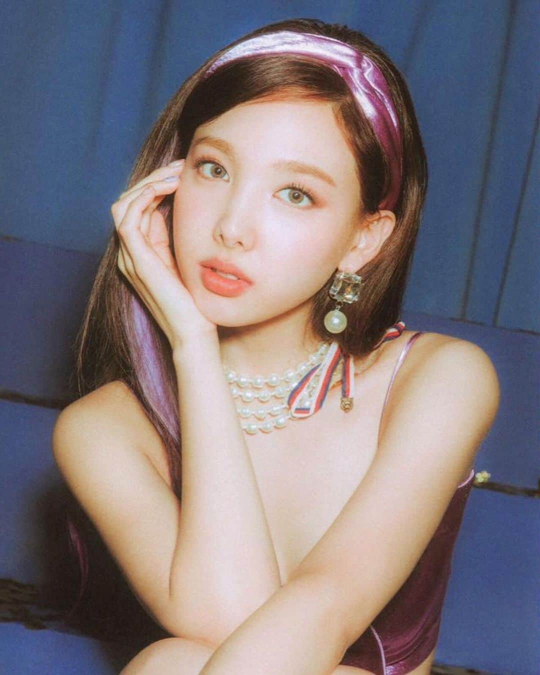 ナヨンさんのインスタグラム写真 - (ナヨンInstagram)「[SCAN] 🐰 ‘Feel Special’ Photobook B ver. 💕 © Vampire Twice #TWICE #트와이스 #NAYEON #나연」9月27日 18時36分 - twicenayeon