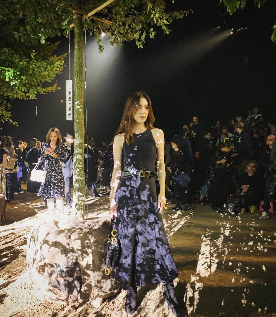 中村アンさんのインスタグラム写真 - (中村アンInstagram)「🌲🌿🌳🍃🍂 @Dior  #DiorSS20 #MariaGraziaChiuri #plantingforthefuture」9月27日 18時49分 - cocoannne