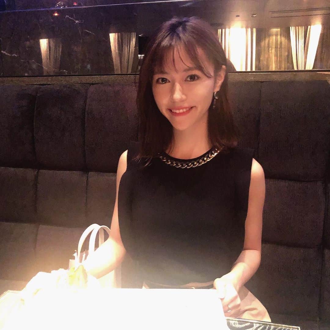 山下愛実（まなみるく）さんのインスタグラム写真 - (山下愛実（まなみるく）Instagram)「ママと妹が東京来てくれた🗼✨ 誕生日5月で実家帰った時もしてくれたのに東京でもお祝いしてくれた🤤❤️そんな家族が大好きです。 #1枚目ケーキ光って何も見えてない#2枚目に添えておこ #誕生日#サプライズ#いつもありがとう#今更投稿 #クラゲが美しい」9月27日 19時52分 - manami_ymst